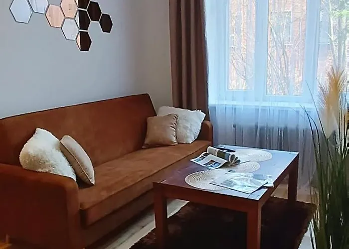 Cozy & Bright With Park Nearby - Free Parking, Riga, Up To 5 Guests Apartment *